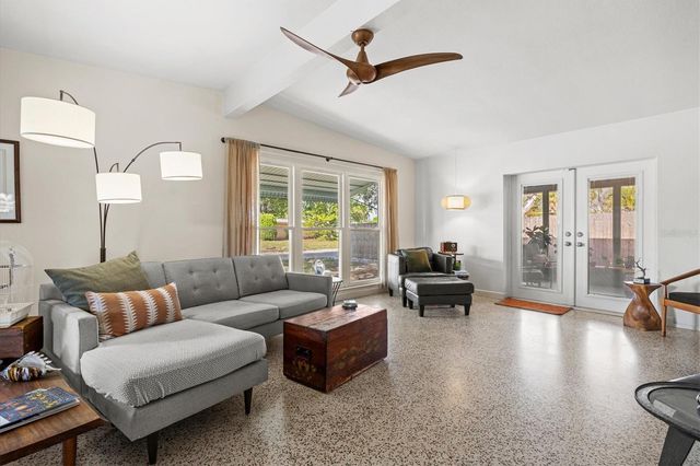 2504 N RADCLIFFE PLACE, Bradenton, FL 34207