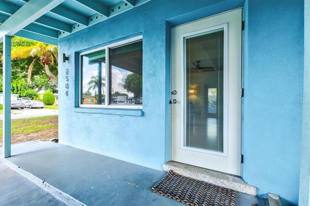2504 N RADCLIFFE PLACE, Bradenton, FL 34207