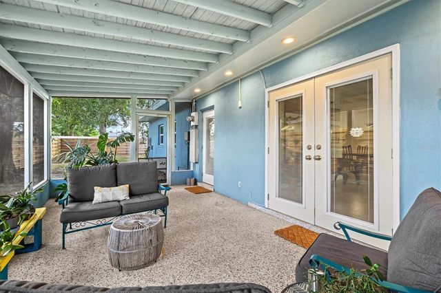 2504 N RADCLIFFE PLACE, Bradenton, FL 34207