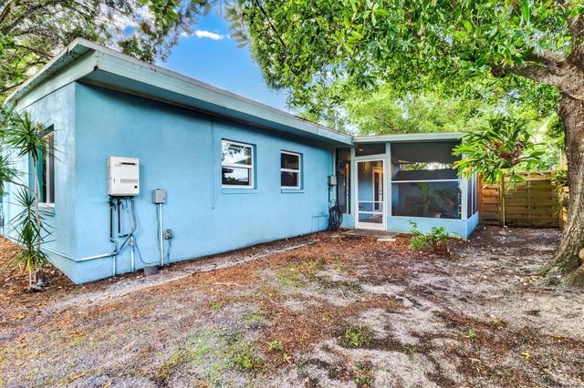 2504 N RADCLIFFE PLACE, Bradenton, FL 34207