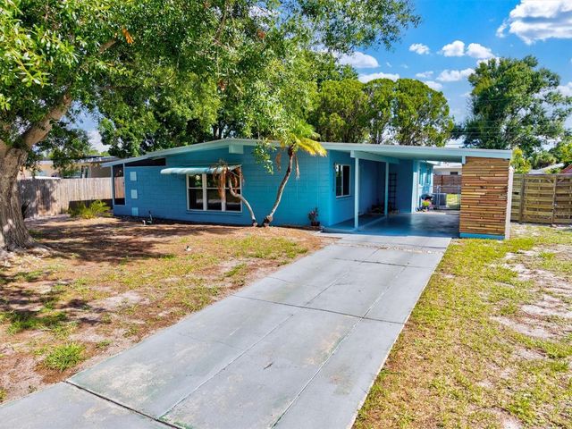 2504 N RADCLIFFE PLACE, Bradenton, FL 34207