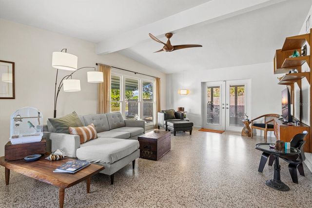 2504 N RADCLIFFE PLACE, Bradenton, FL 34207