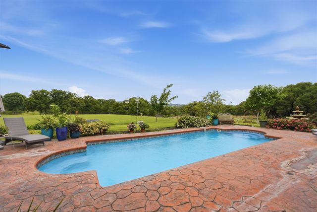 1177 County Road 2011, Glen Rose, TX 76690