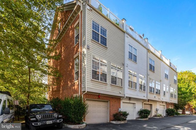 432A N THOMAS ST, Arlington, VA 22203