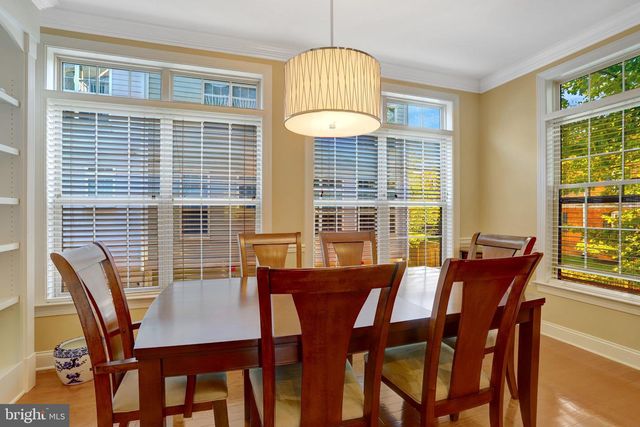 432A N THOMAS ST, Arlington, VA 22203