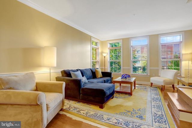 432A N THOMAS ST, Arlington, VA 22203