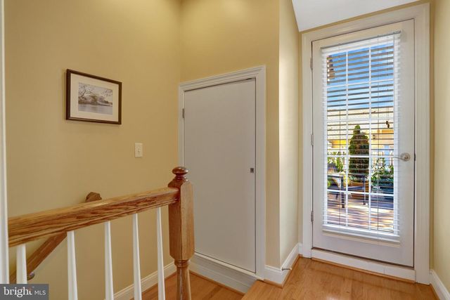 432A N THOMAS ST, Arlington, VA 22203