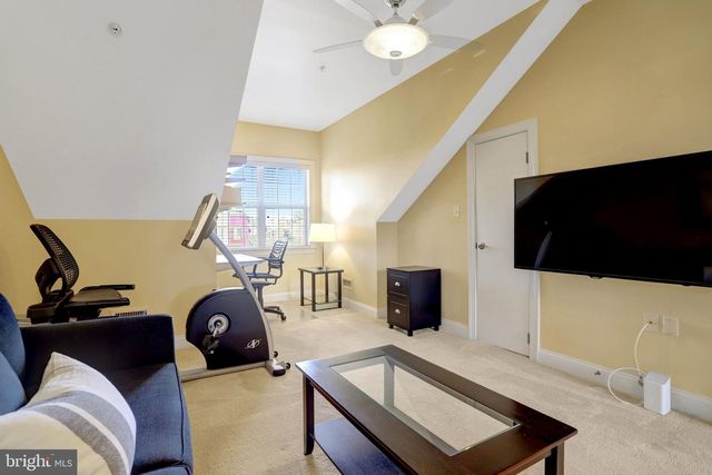 432A N THOMAS ST, Arlington, VA 22203