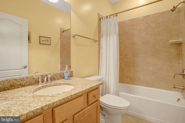 432A N THOMAS ST, Arlington, VA 22203