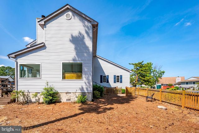 9 HARBORVIEW DR, Ocean Pines, MD 21811