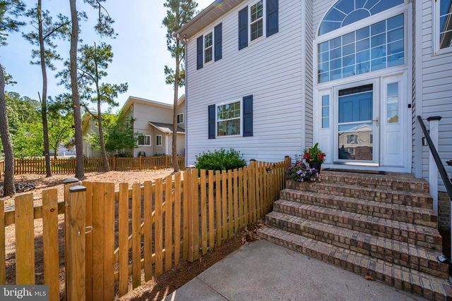 9 HARBORVIEW DR, Ocean Pines, MD 21811