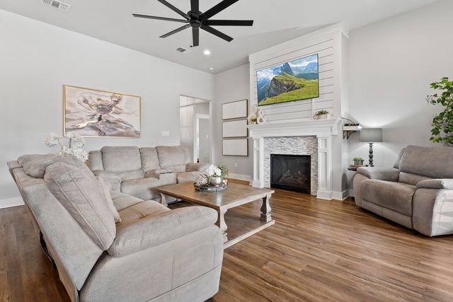 1122 16th Street, Shallowater, TX 79363