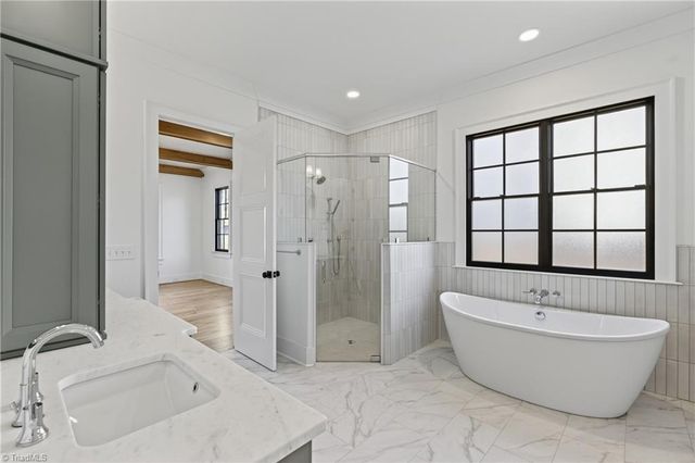 3037 Scarlet Tanager Drive, Winston-salem, NC 27106