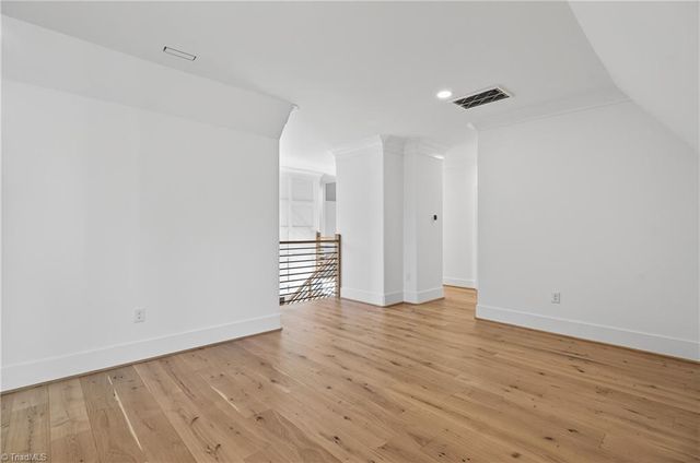 3037 Scarlet Tanager Drive, Winston-salem, NC 27106