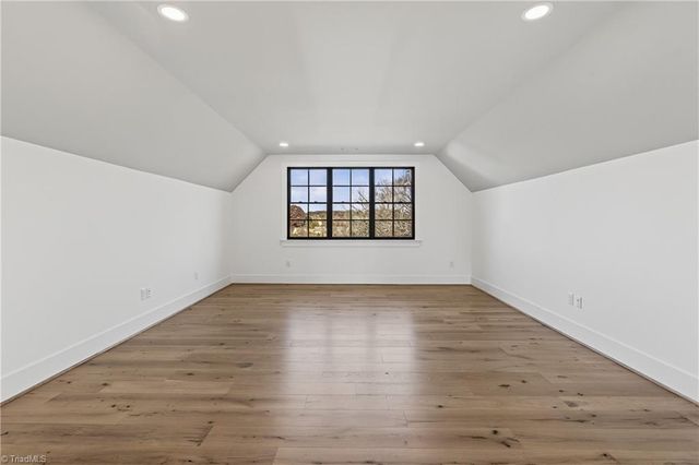 3037 Scarlet Tanager Drive, Winston-salem, NC 27106