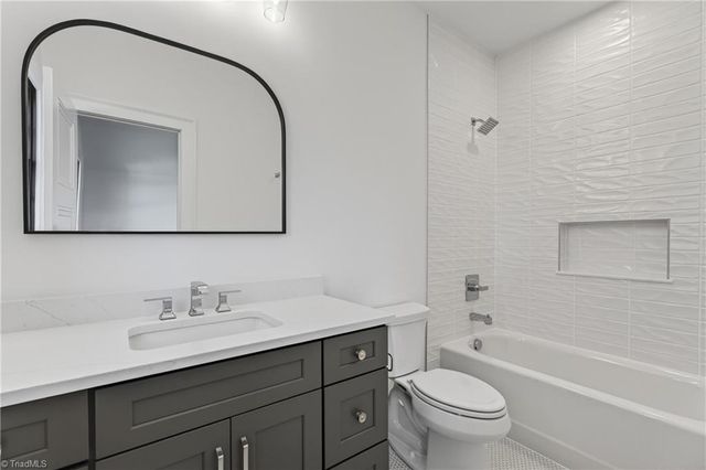 3037 Scarlet Tanager Drive, Winston-salem, NC 27106