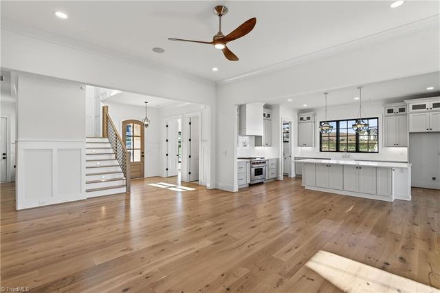 3037 Scarlet Tanager Drive, Winston-salem, NC 27106