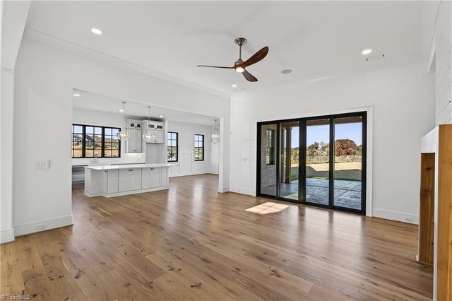 3037 Scarlet Tanager Drive, Winston-salem, NC 27106