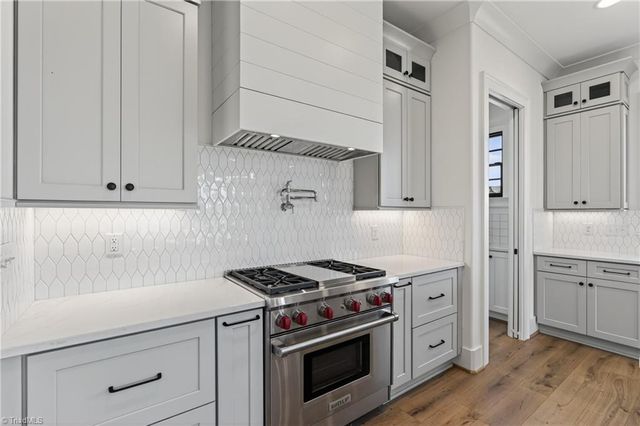 3037 Scarlet Tanager Drive, Winston-salem, NC 27106