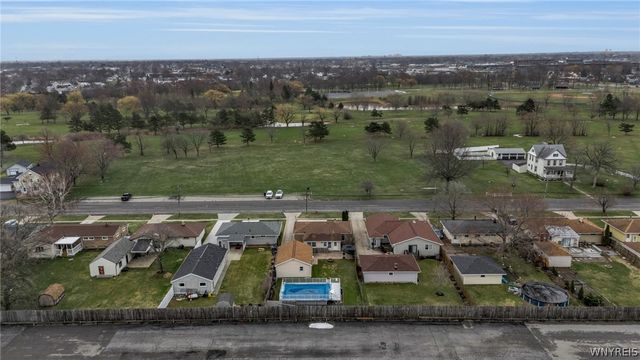 380 Two Mile Creek Road, Tonawanda, NY 14150