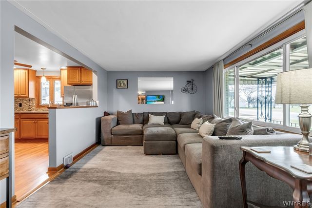 380 Two Mile Creek Road, Tonawanda, NY 14150