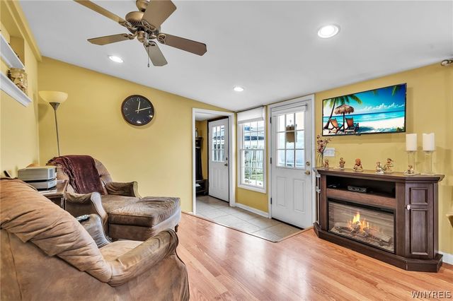 380 Two Mile Creek Road, Tonawanda, NY 14150