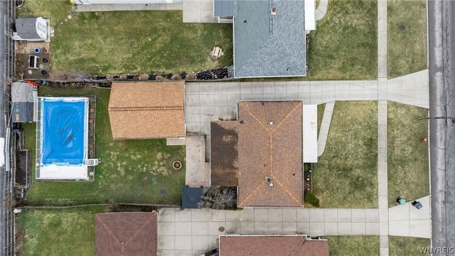 380 Two Mile Creek Road, Tonawanda, NY 14150