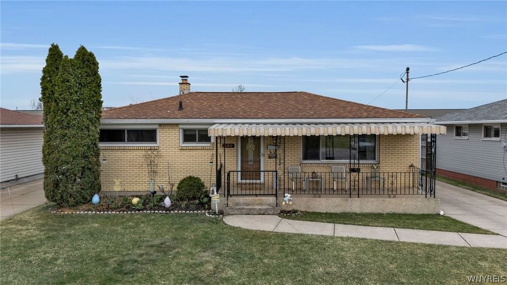 380 Two Mile Creek Road, Tonawanda, NY 14150