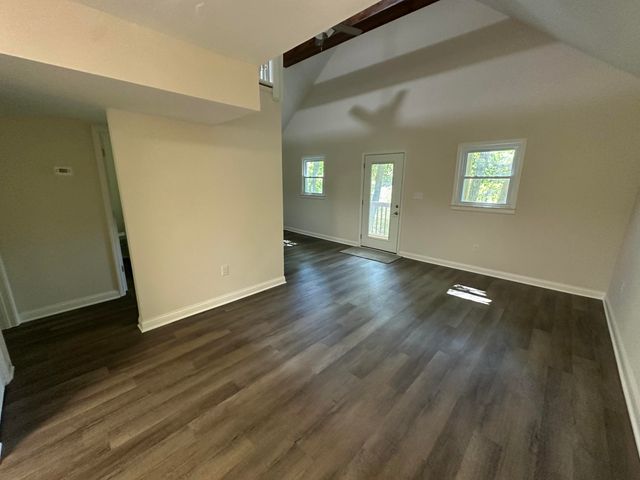 955 Right Angle Road, Winchester, KY 40391