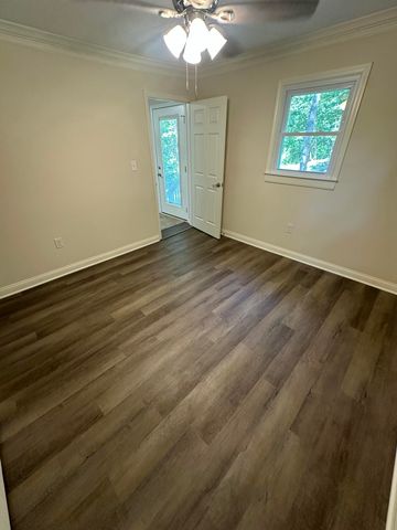 955 Right Angle Road, Winchester, KY 40391