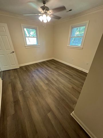 955 Right Angle Road, Winchester, KY 40391