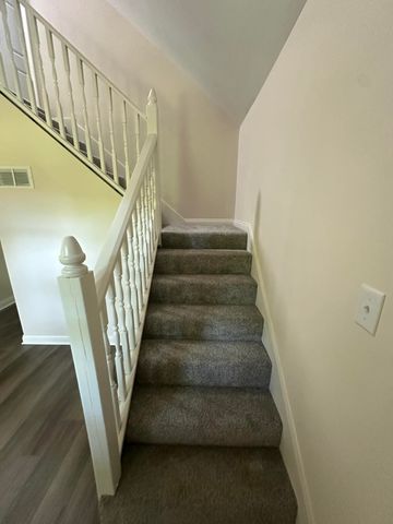 955 Right Angle Road, Winchester, KY 40391