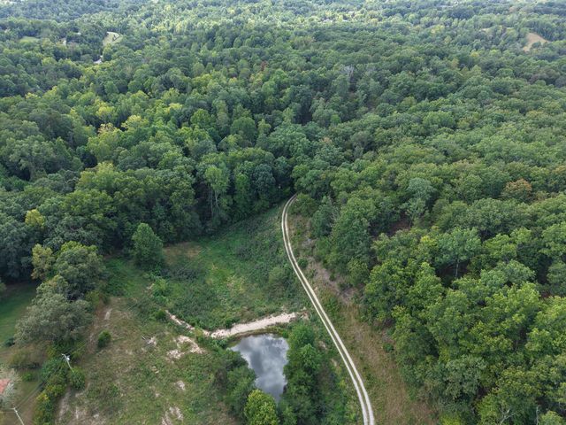 955 Right Angle Road, Winchester, KY 40391