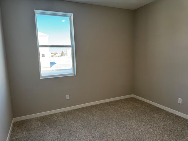 12736 Farnham Lane, Rogers, MN 55374