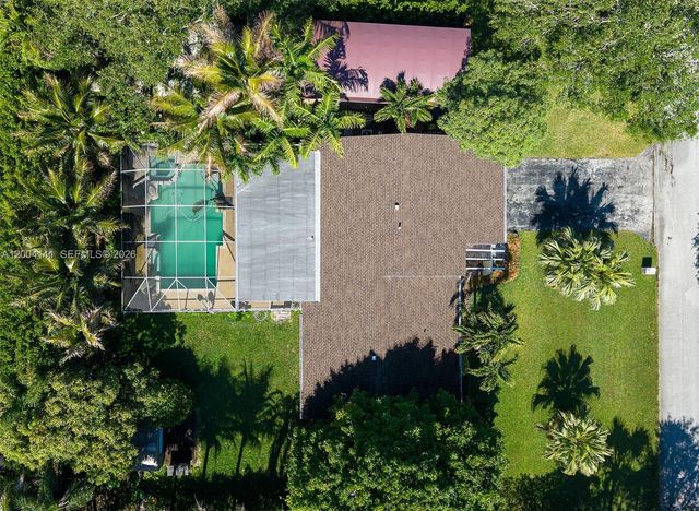 8480 SW 180th St, Palmetto Bay, FL 33157