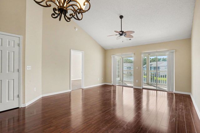 655 Woodmoor Dr Unit 302, Murrells Inlet, SC 29576