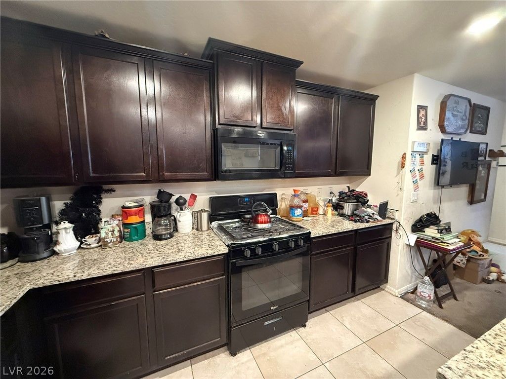 4349 Harristown Drive, Las Vegas, NV 89115 — photo 2