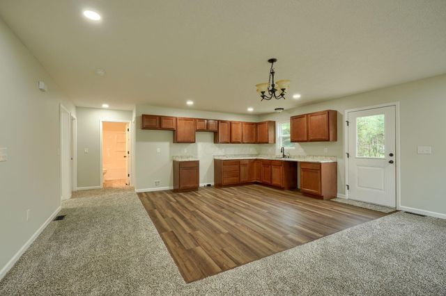 353 Elm Street, New Straitsville, OH 43766