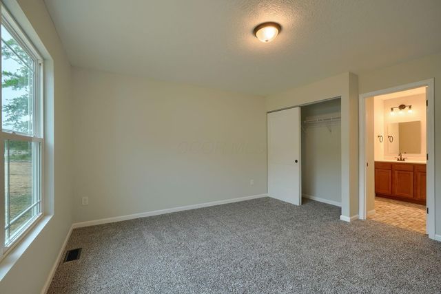 353 Elm Street, New Straitsville, OH 43766