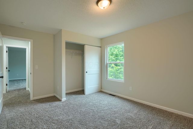 353 Elm Street, New Straitsville, OH 43766