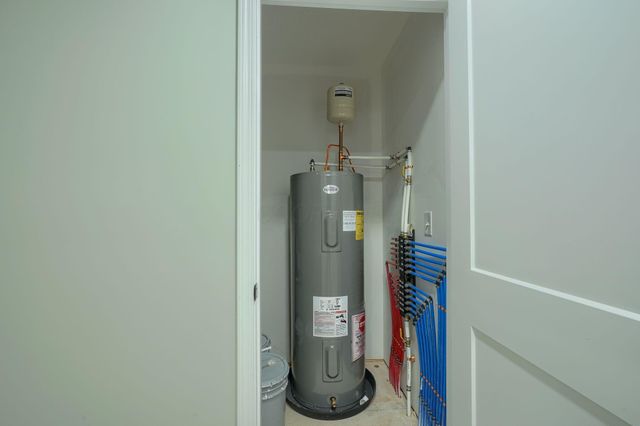 353 Elm Street, New Straitsville, OH 43766