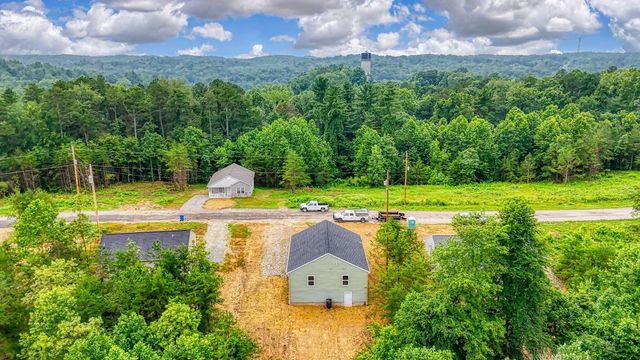 353 Elm Street, New Straitsville, OH 43766