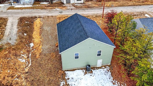 353 Elm Street, New Straitsville, OH 43766