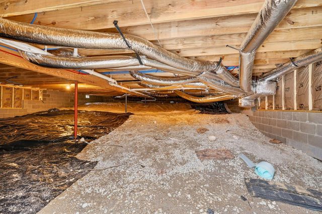 353 Elm Street, New Straitsville, OH 43766