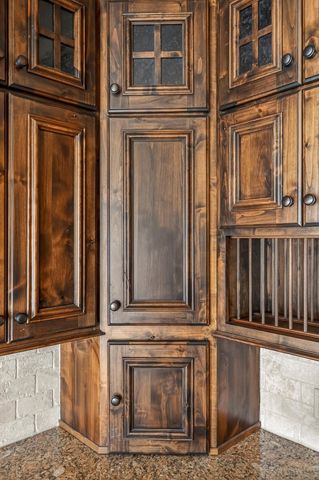 3260 W Rivulet Pass, Springfield, MO 65810