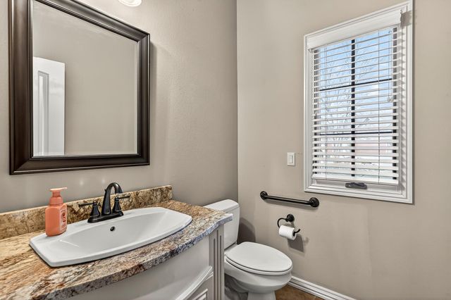 3260 W Rivulet Pass, Springfield, MO 65810