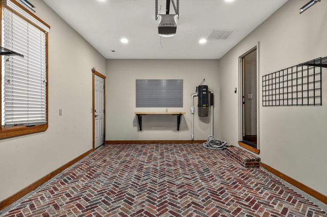 3260 W Rivulet Pass, Springfield, MO 65810