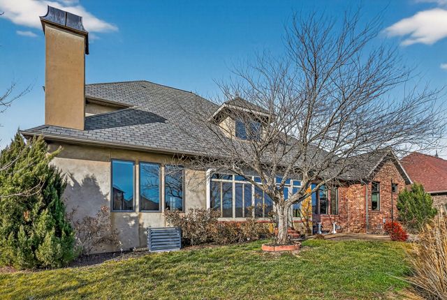 3260 W Rivulet Pass, Springfield, MO 65810