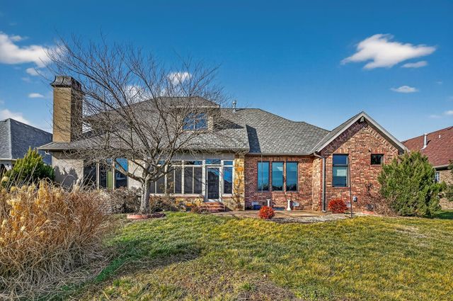 3260 W Rivulet Pass, Springfield, MO 65810