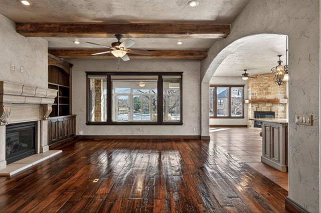 3260 W Rivulet Pass, Springfield, MO 65810